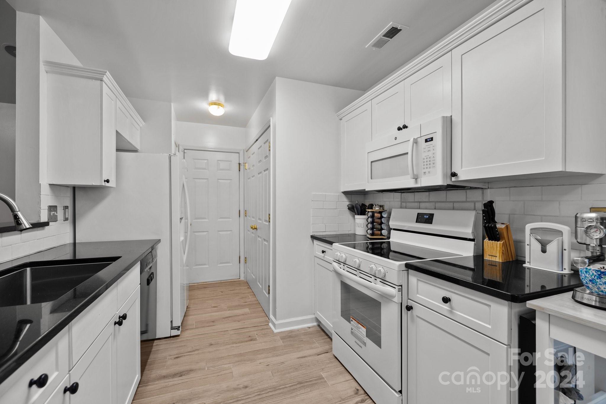 Longview Oaks - Residential