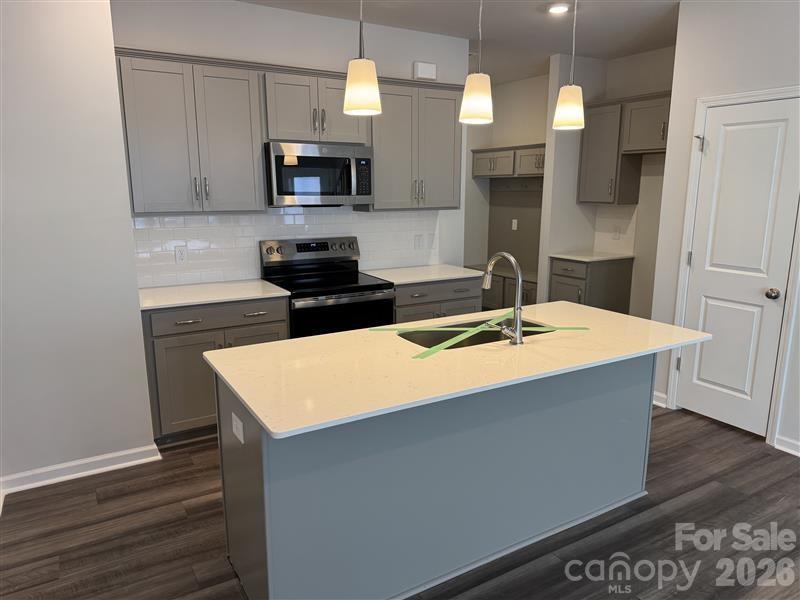 4614 Lakeview Road 2