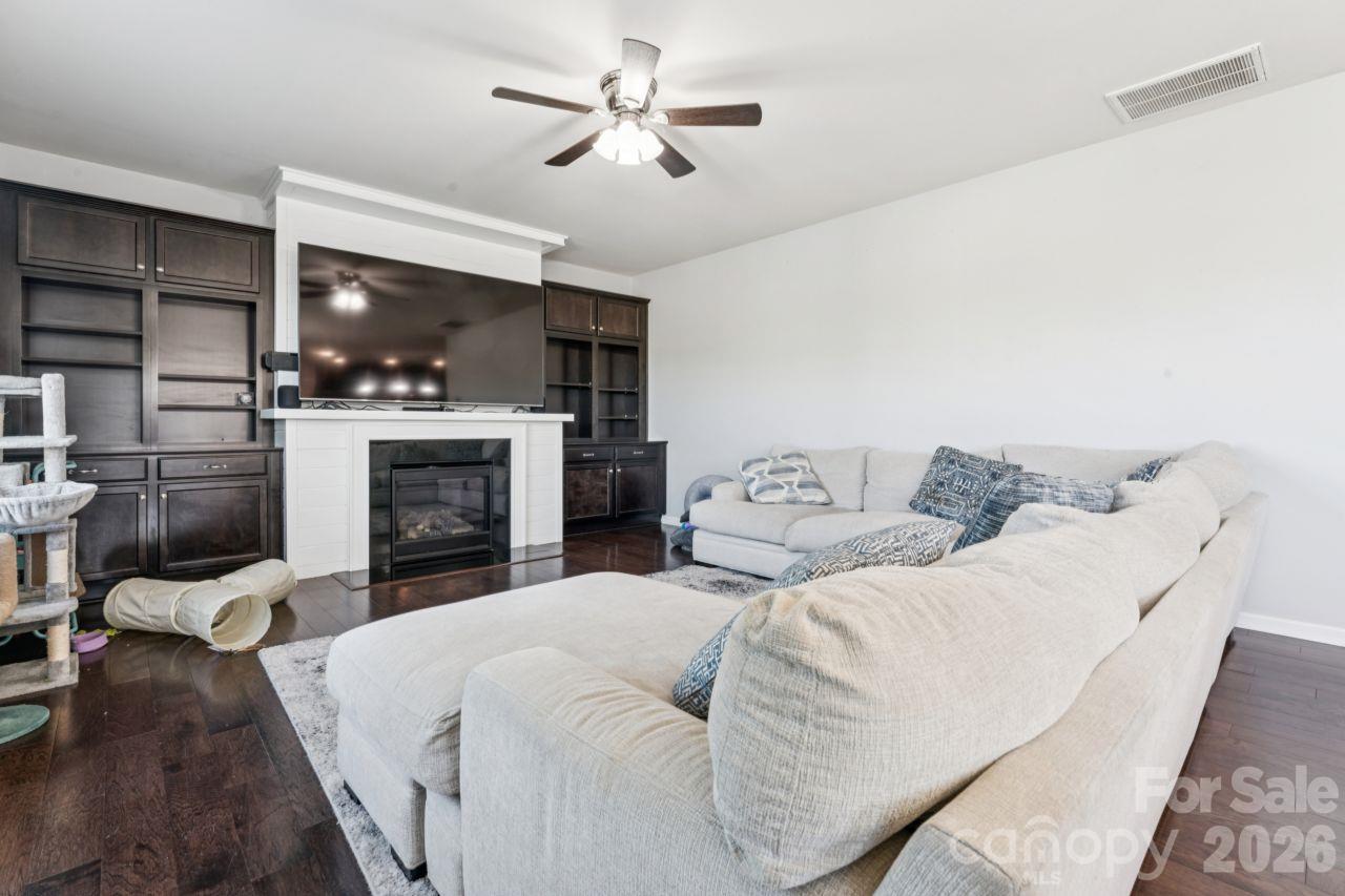 3018 Oakmere Road