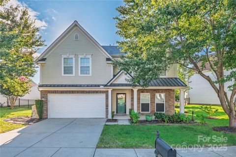 Photo of 4023 Lawrence Daniel Drive, Matthews, NC 28104 (MLS # 4298395)