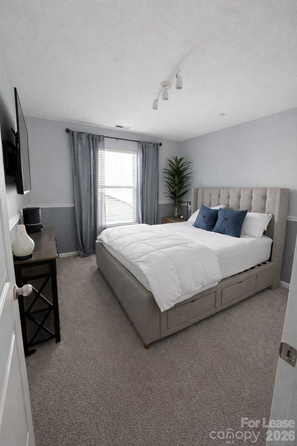 Falcon Ridge - Residential Lease