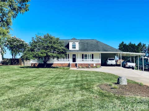 Photo of 131 Landing Court, Bessemer City, NC 28016 (MLS # 4390525)