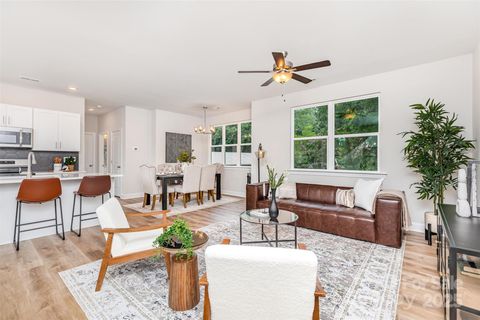 8929 Sharonbrook Drive Charlotte NC 28210