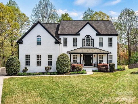 1840 Sapona Court Denver NC 28037