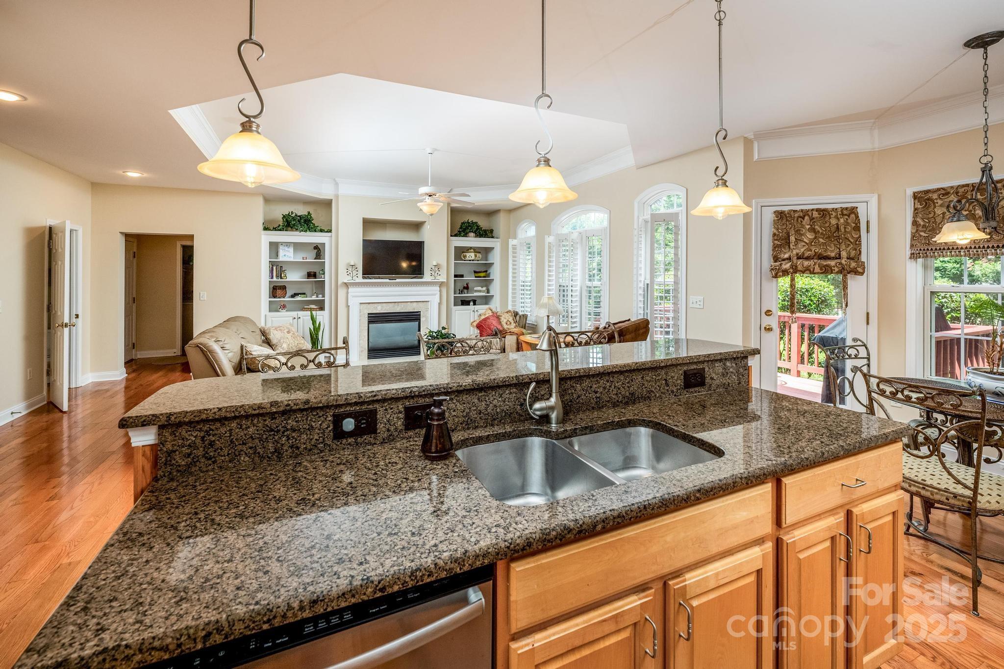 7245 Willow Brook Court