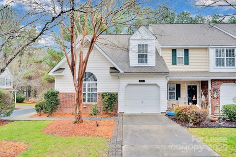 Photo of 8041 Christmas Court, Charlotte, NC 28216 (MLS # 4329310)