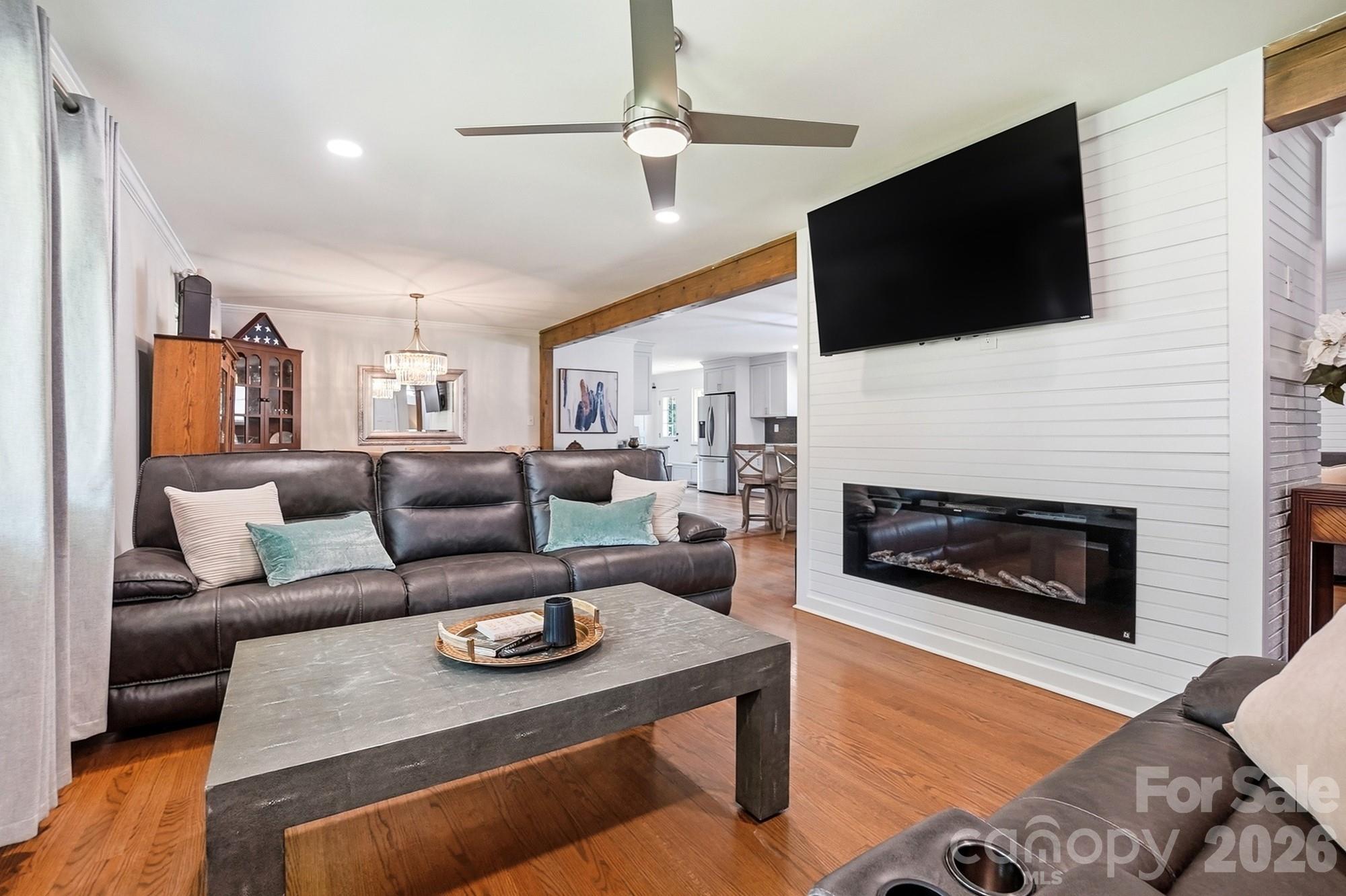 1405 Colony Road