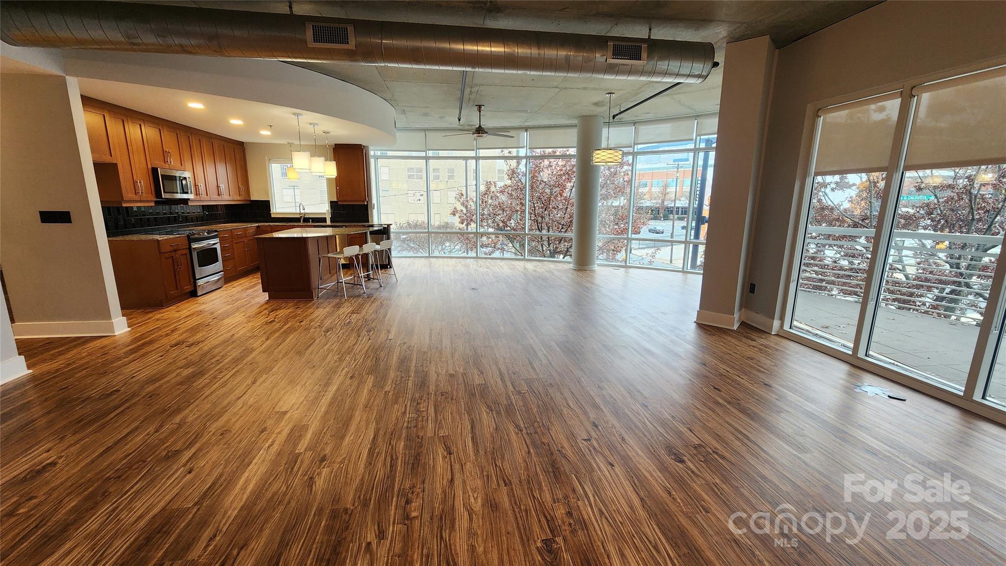 505 E 6th Street 301
