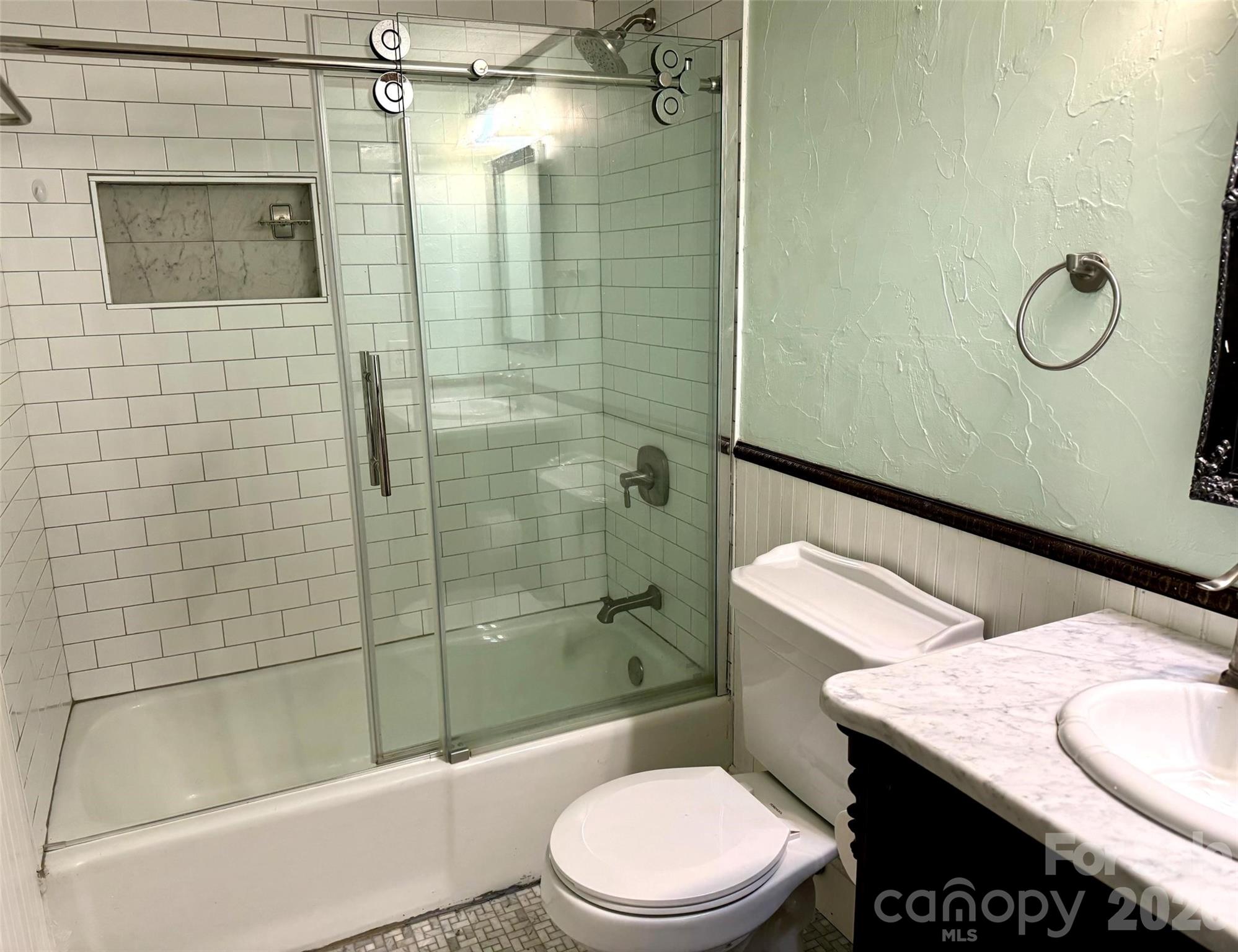 Holly Crest - Residential