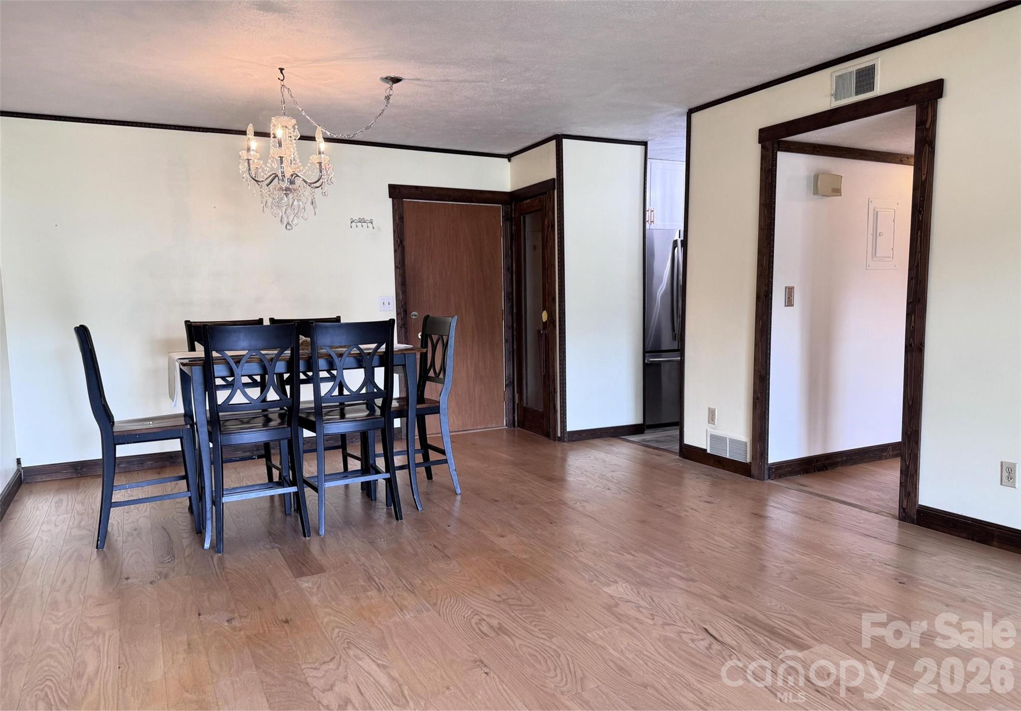 427 6th Avenue W A-12