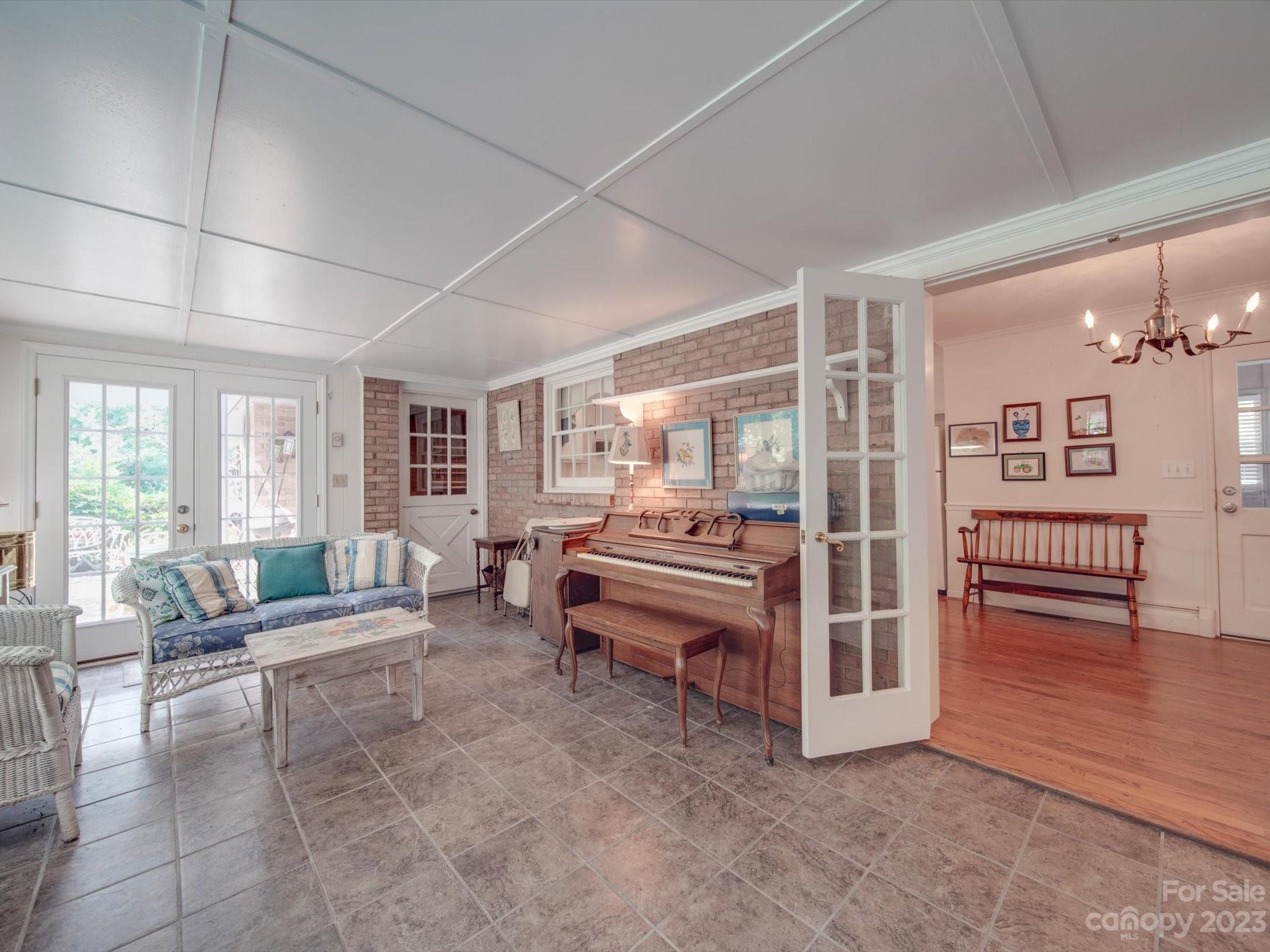 Hilltop Acres - Residential