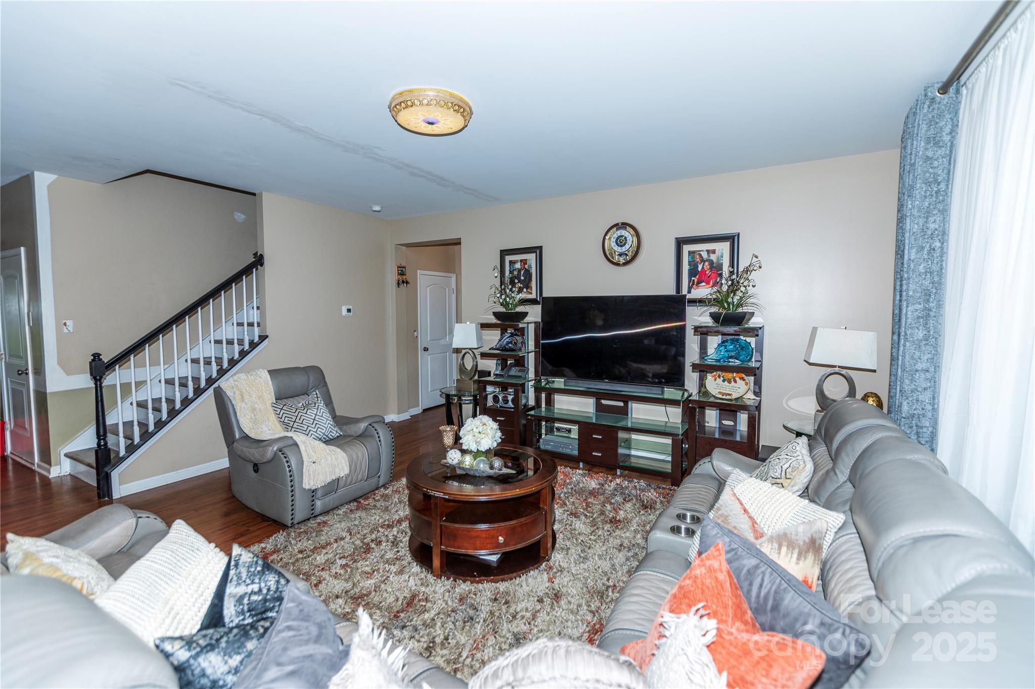 Riverwalk - Residential Lease