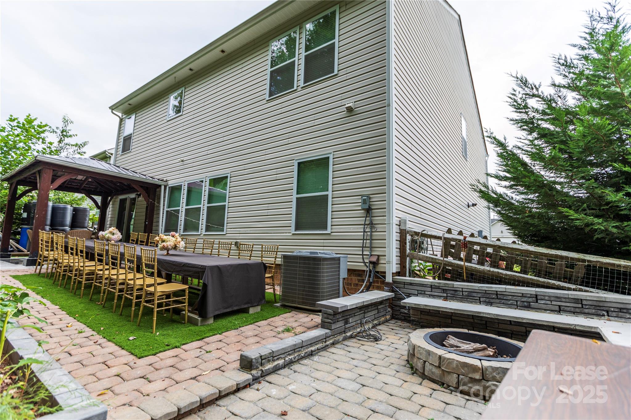 Riverwalk - Residential Lease