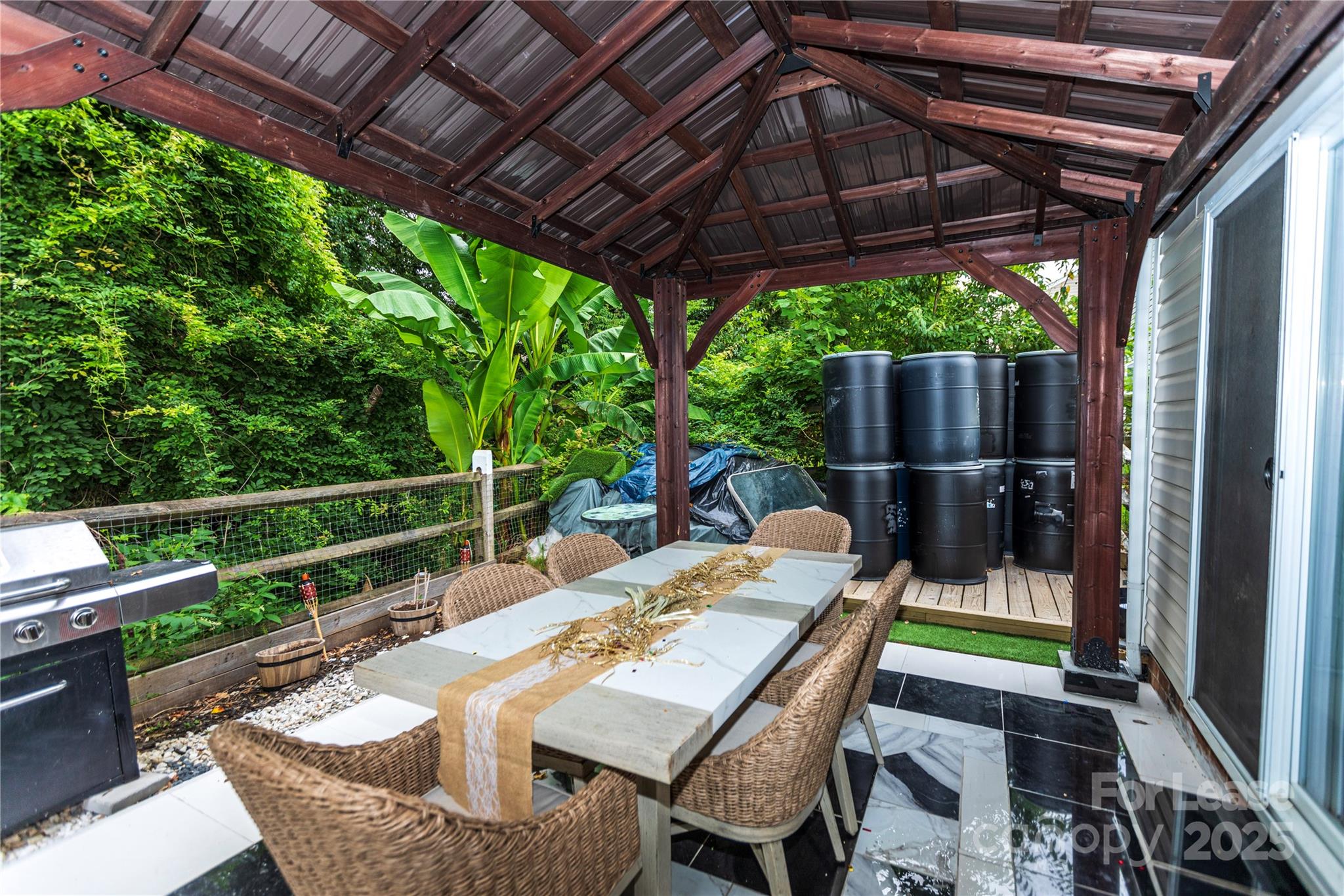 Riverwalk - Residential Lease