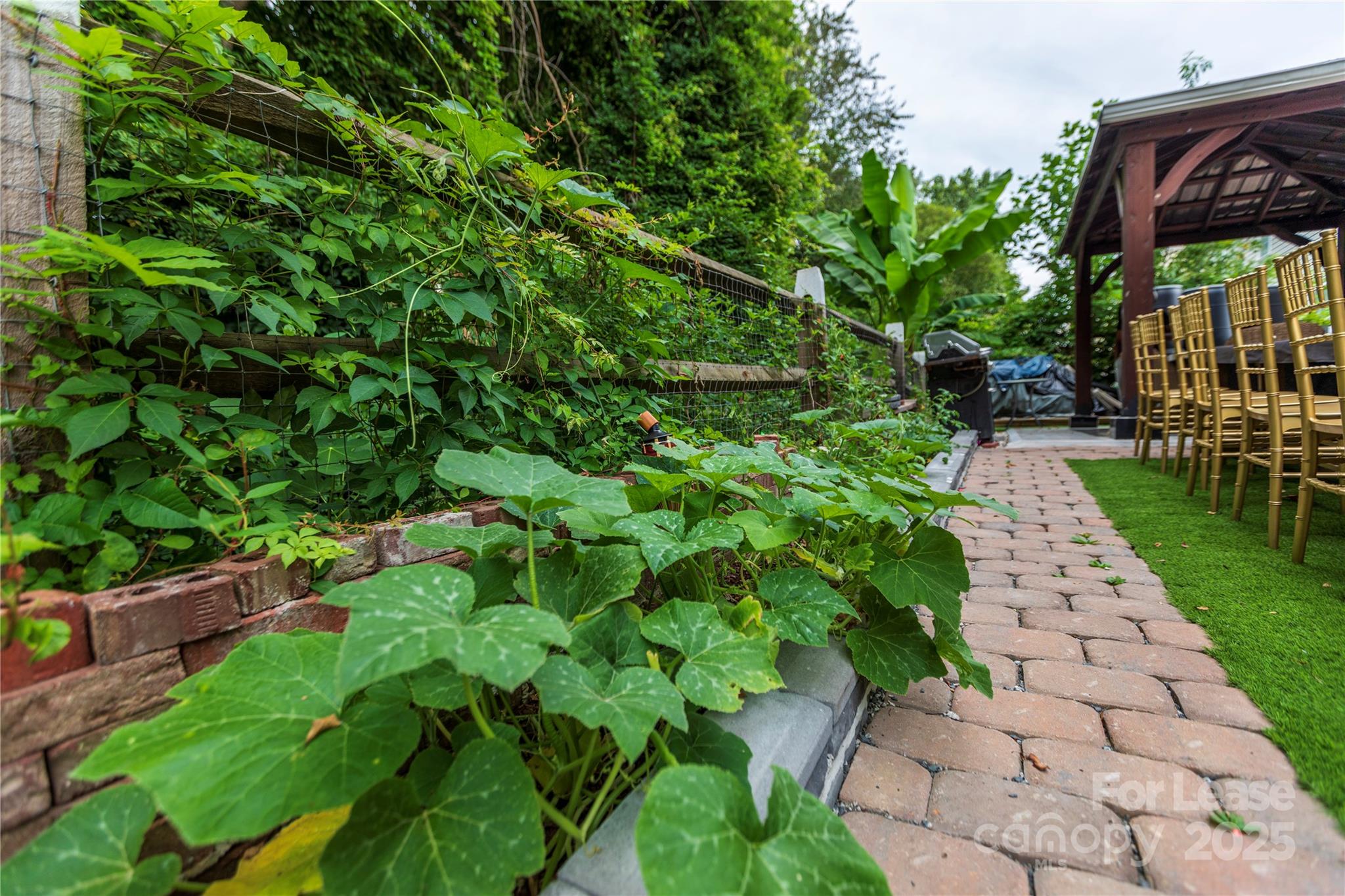 Riverwalk - Residential Lease