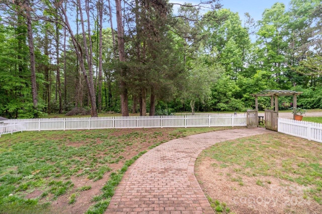 15016 Rocky River Road