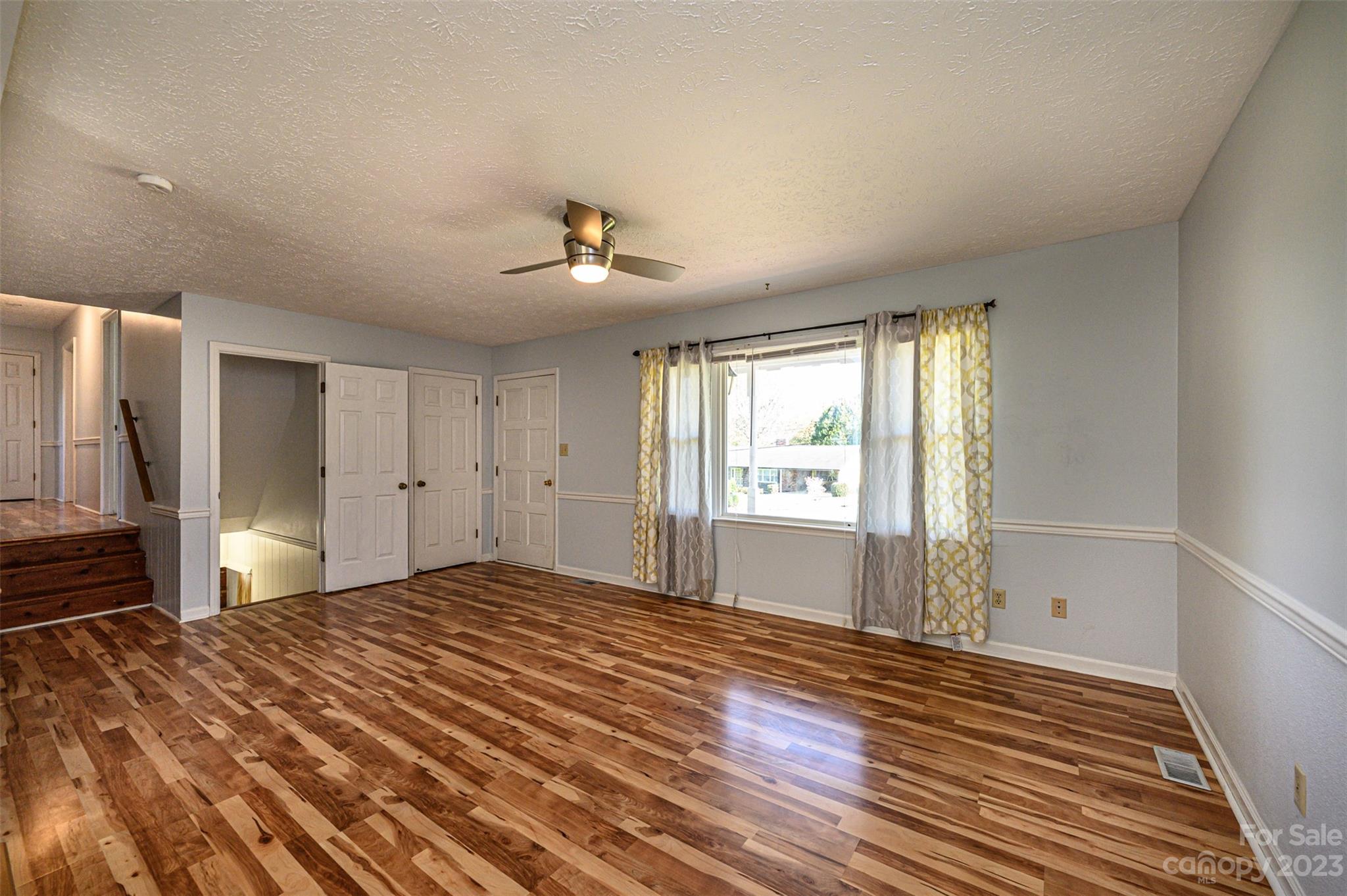 Western Plaza - Residential