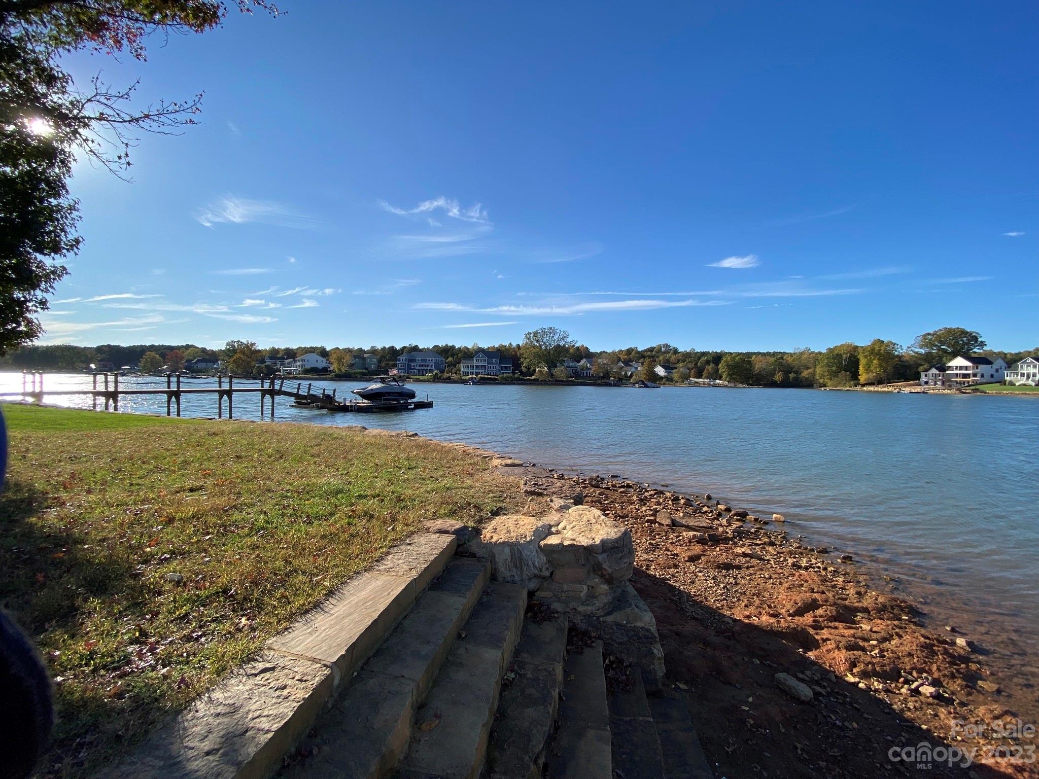 LakeWalk - Residential