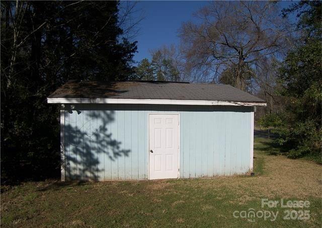 Four Seasons - Residential Lease