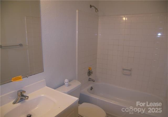 Four Seasons - Residential Lease