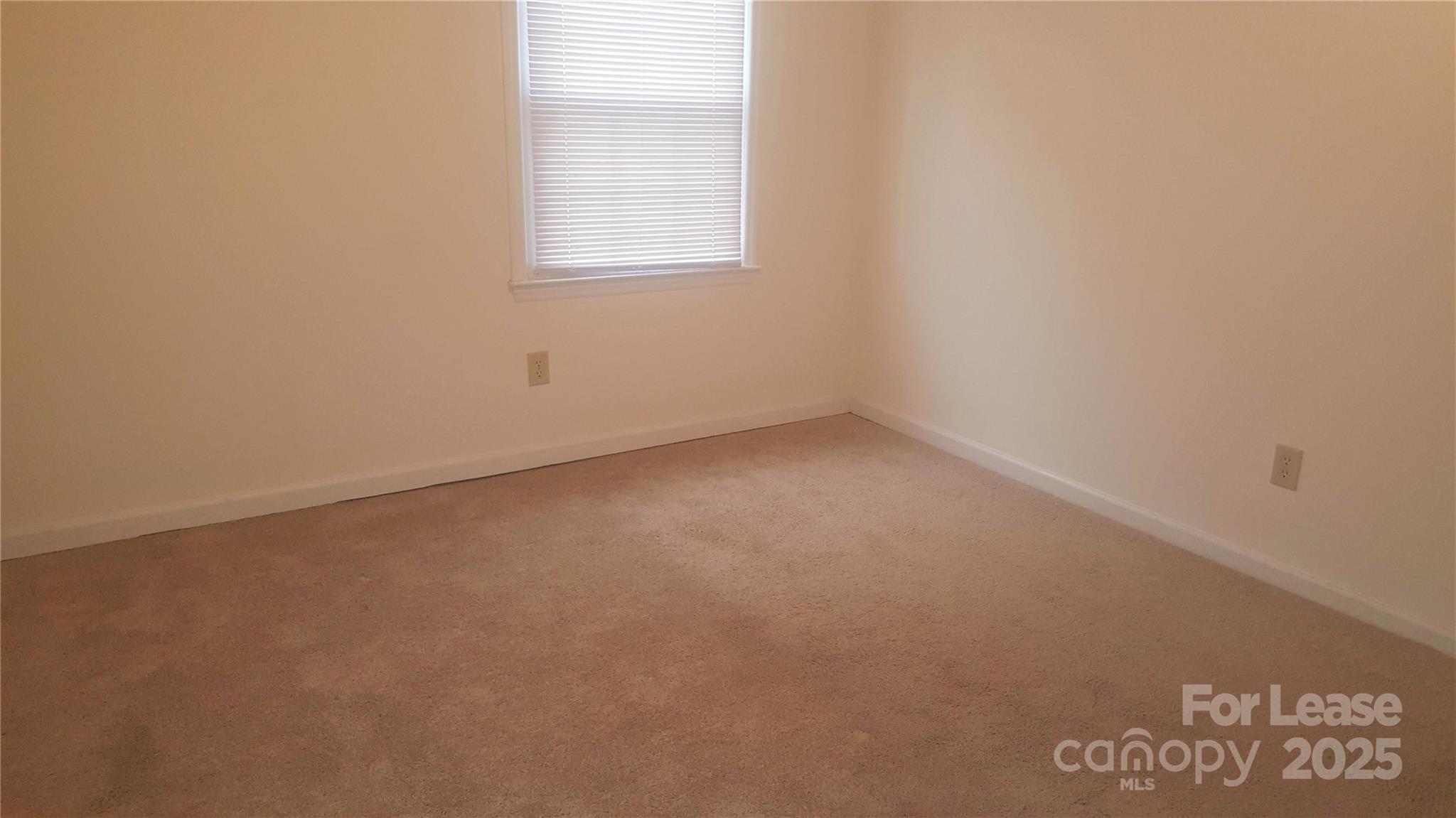 Four Seasons - Residential Lease