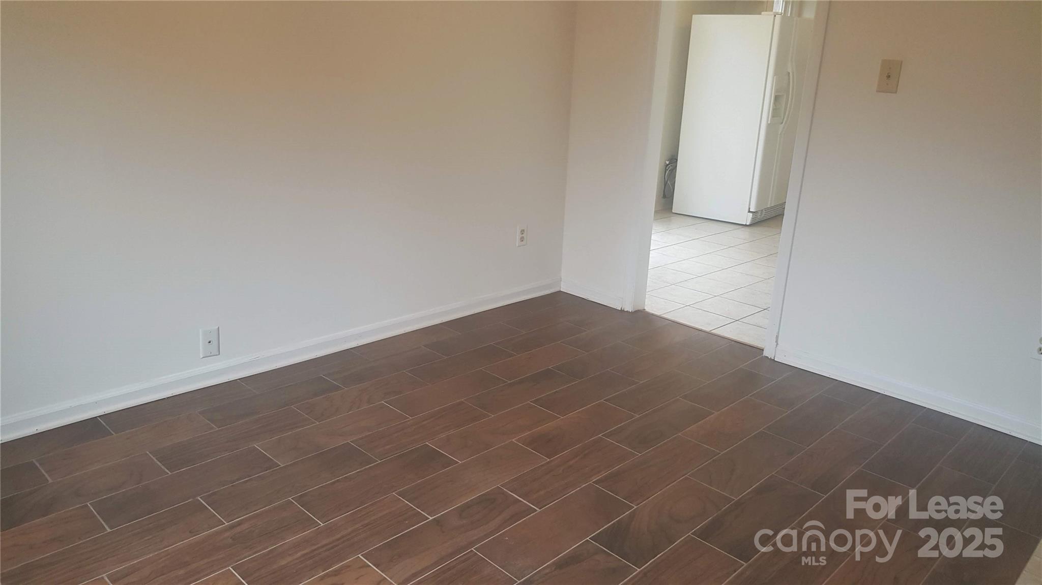 Four Seasons - Residential Lease