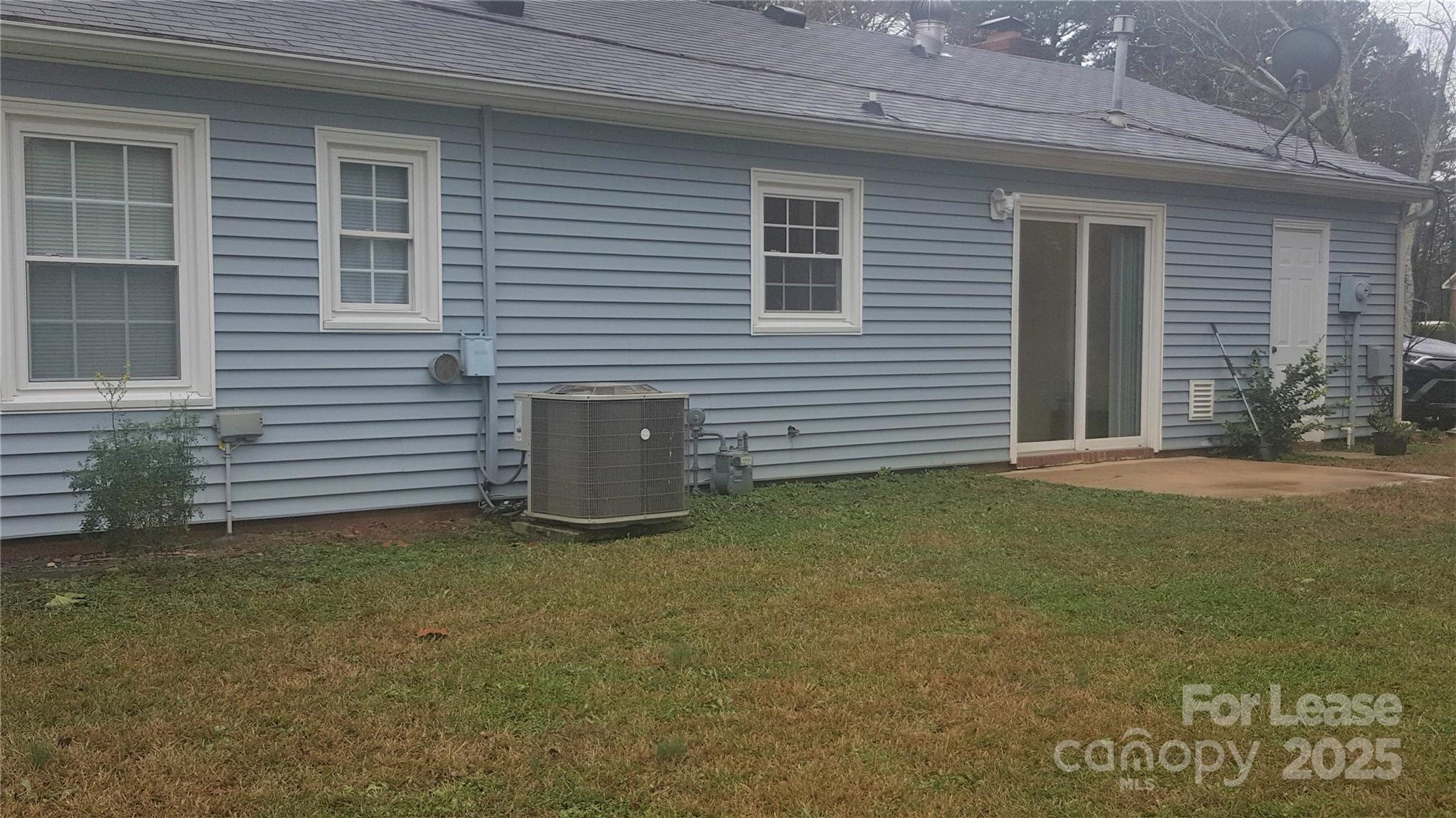 Four Seasons - Residential Lease