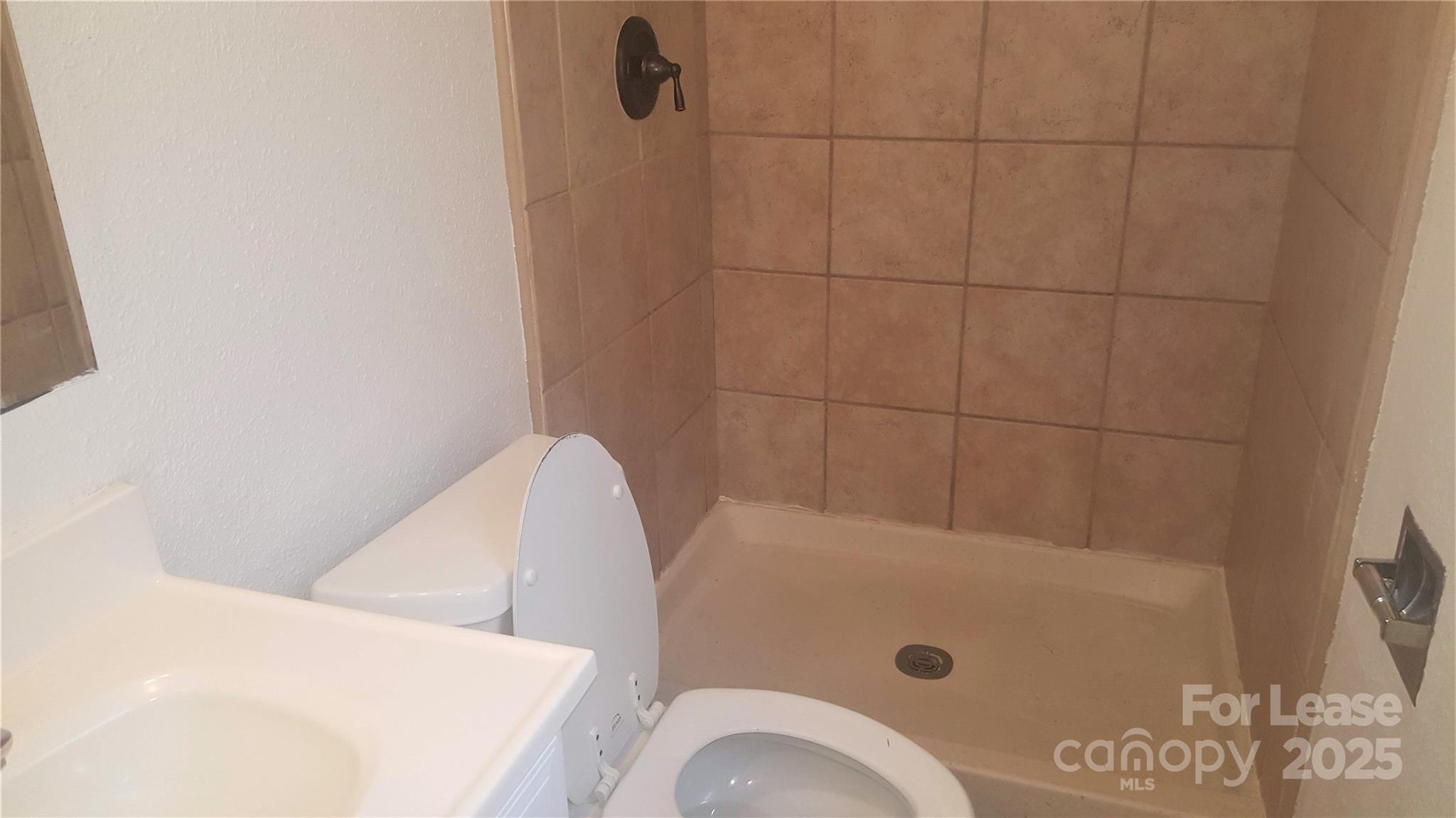 Four Seasons - Residential Lease