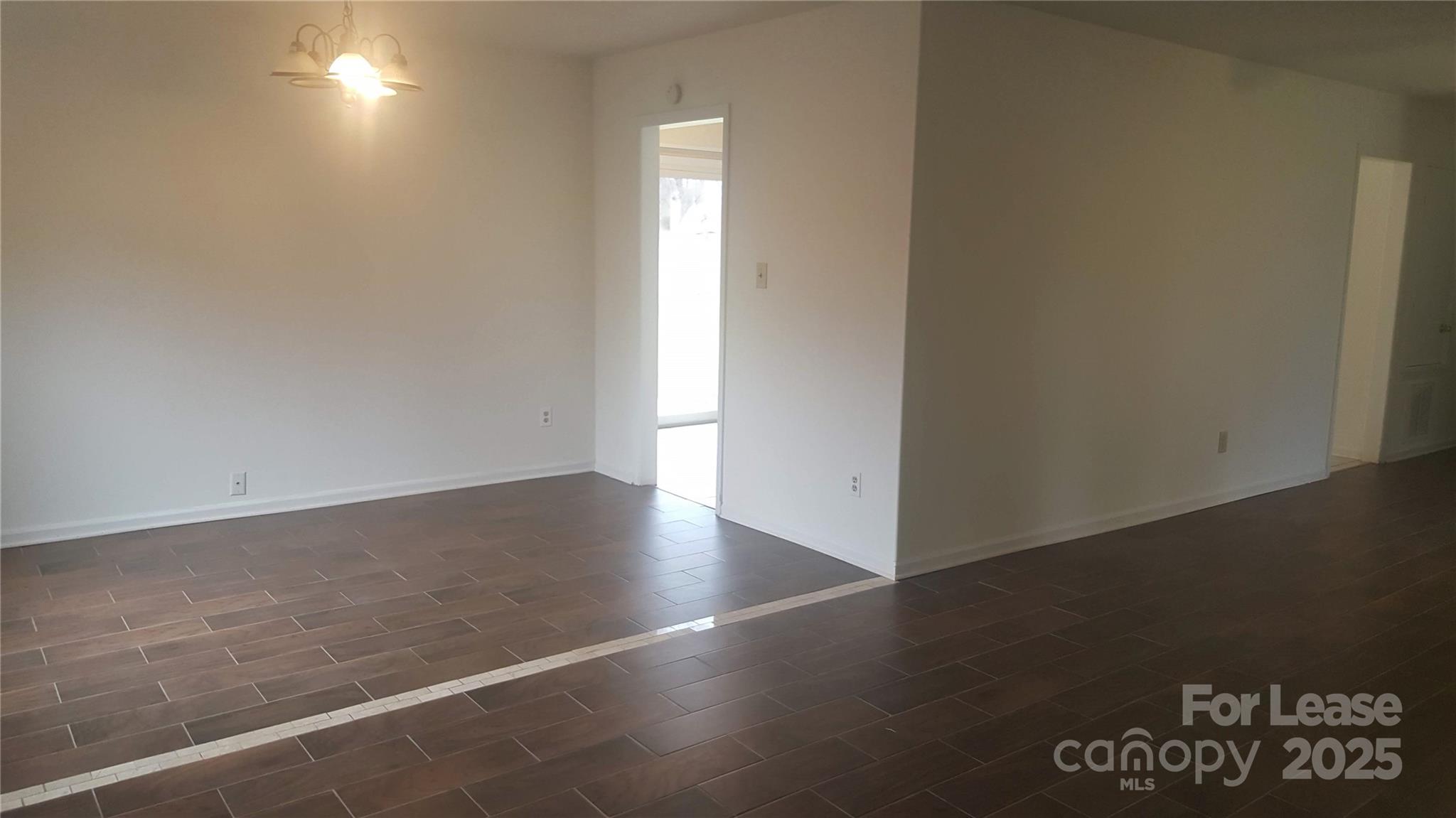 Four Seasons - Residential Lease