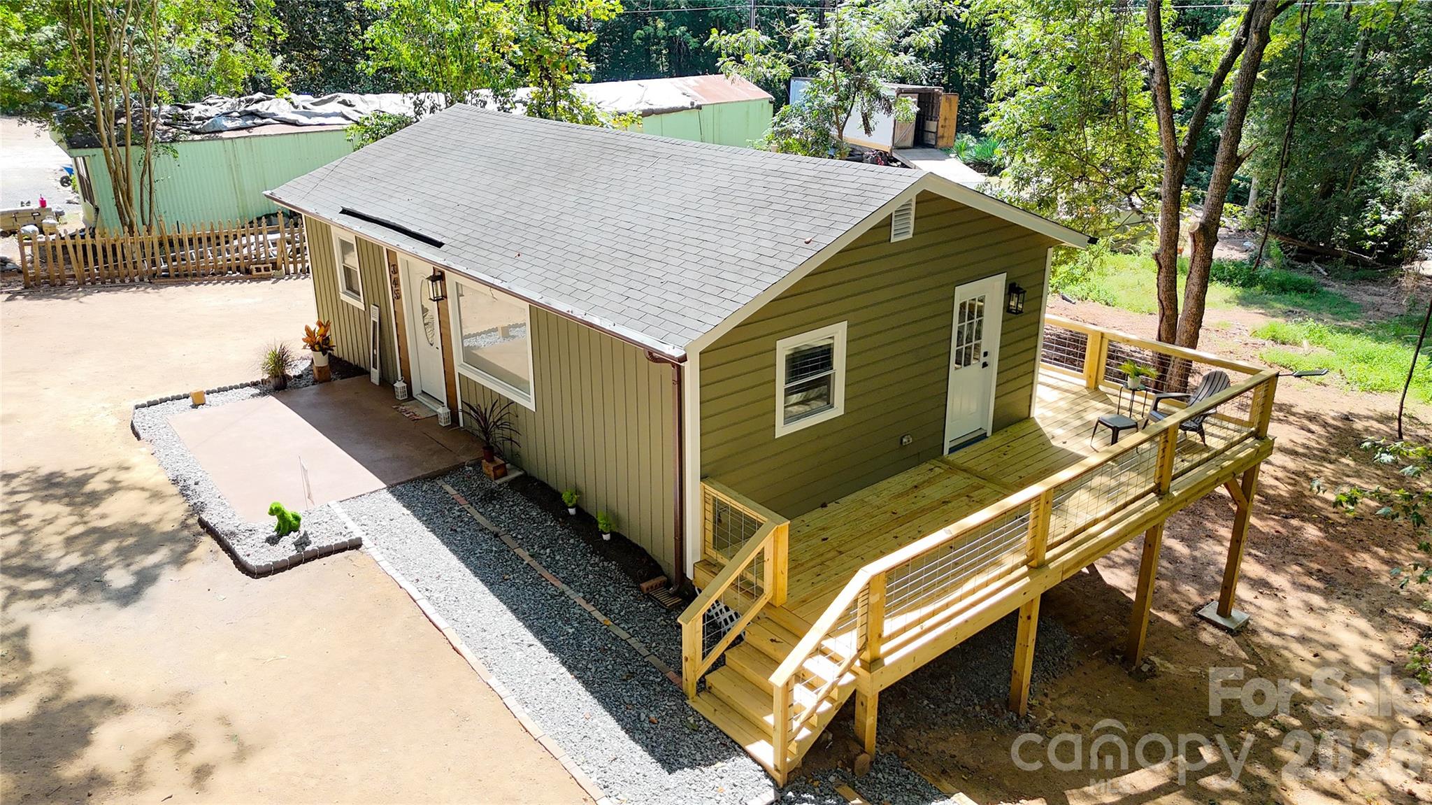 345 EPPS Road