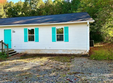 Photo of 5589 Wrenn Drive, Denver, NC 28037 (MLS # 4311459)