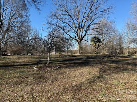 00000 Mckinnon Avenue NE Concord NC 28025