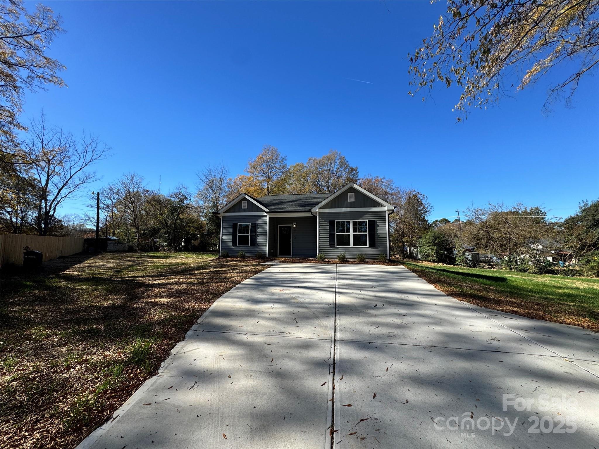 2113 Confederate Street