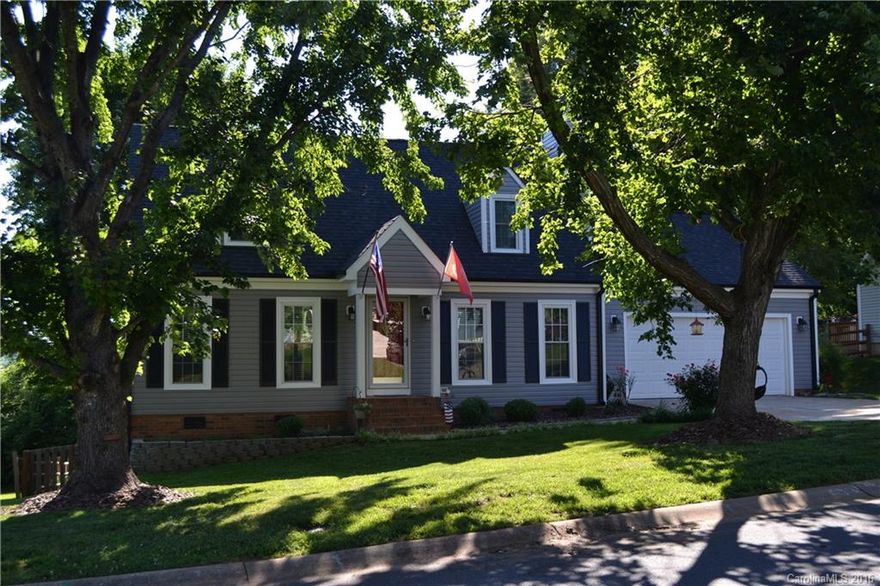 Great floor plan with Master on main. added New vinyl siding, landscaping in front, new windows, new appliances, gas fireplace insert, new laminate flooring, lighted ceiling fans added, new kitchen countertops and backsplash, newer carpet upstairs. New deck overlooking fenced backyd. No HOA. Great opportunity for starter homemaking or downsizing. MOVE IN READY. They have done it all for you!