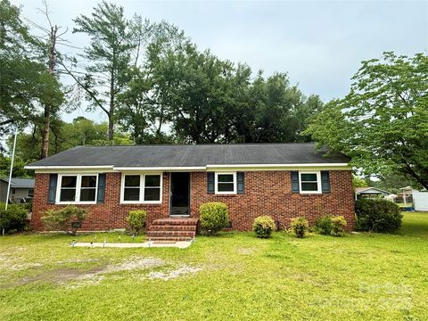 101 Windsor Drive Cheraw SC 29520
