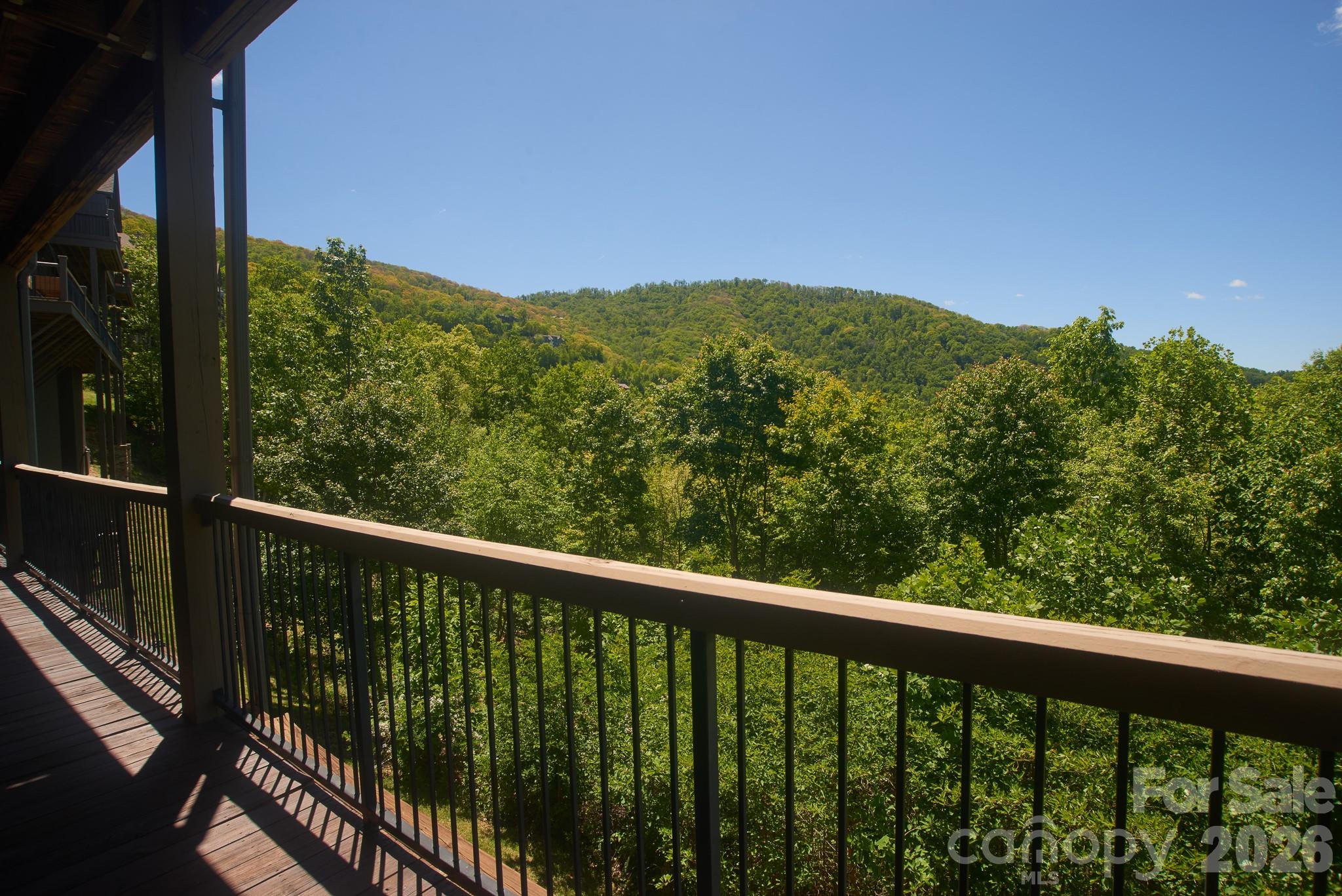 MOUNTAIN AIR - Residential