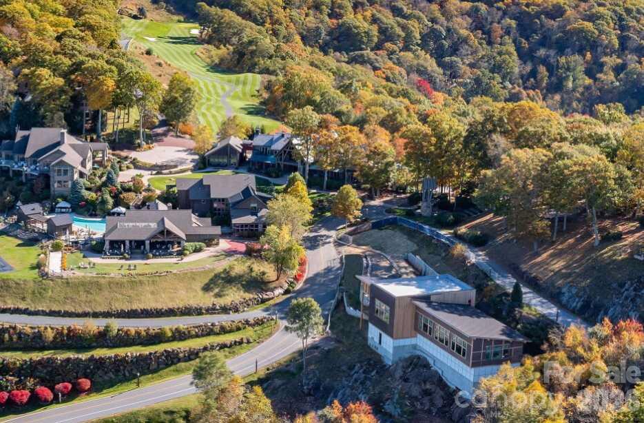 MOUNTAIN AIR - Residential
