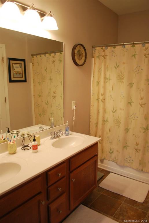 Eastview Oaks - Residential