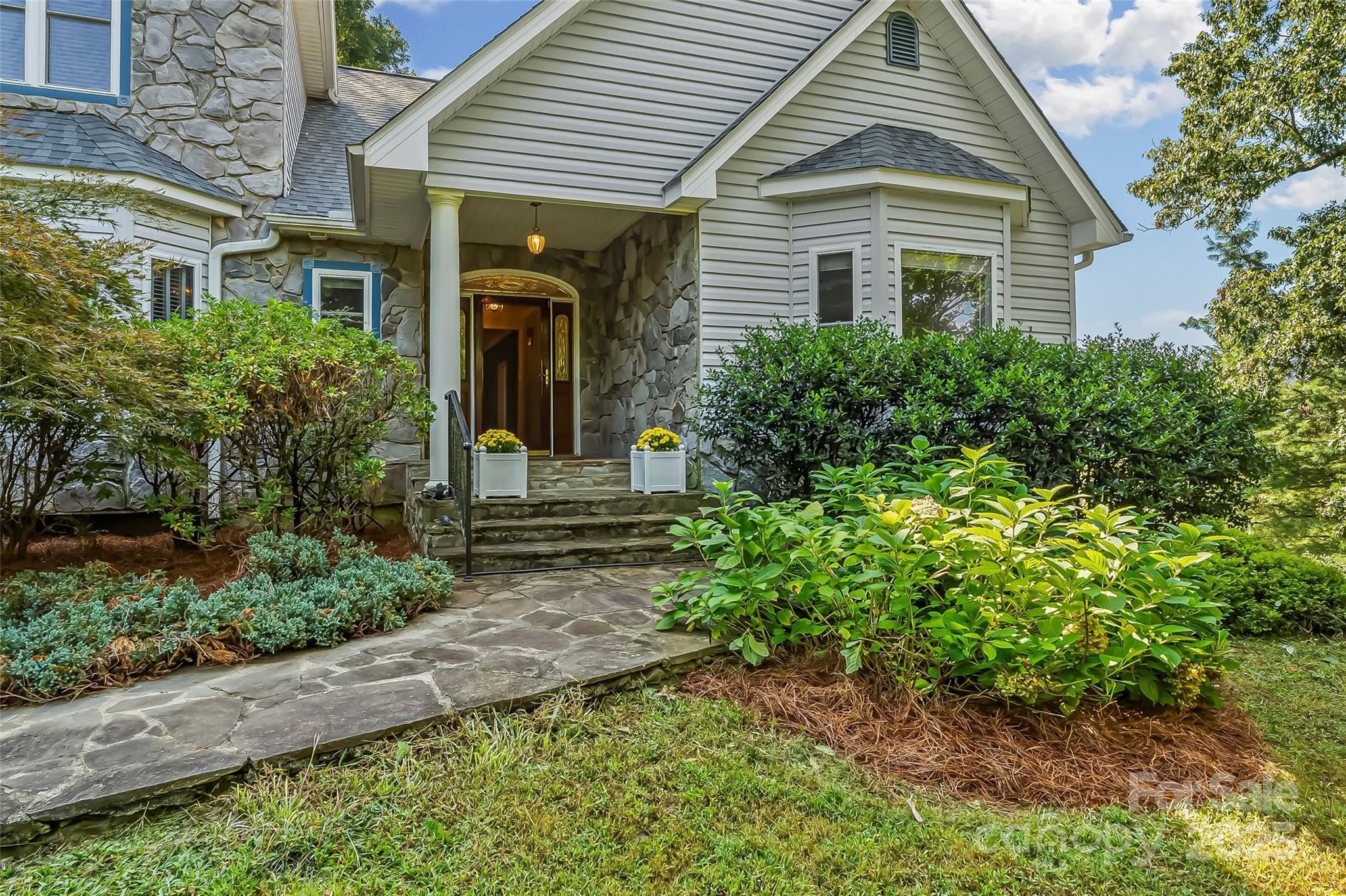 506 Kings Ridge