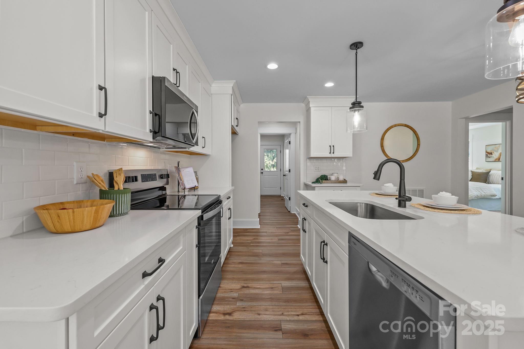 409 Oak Circle