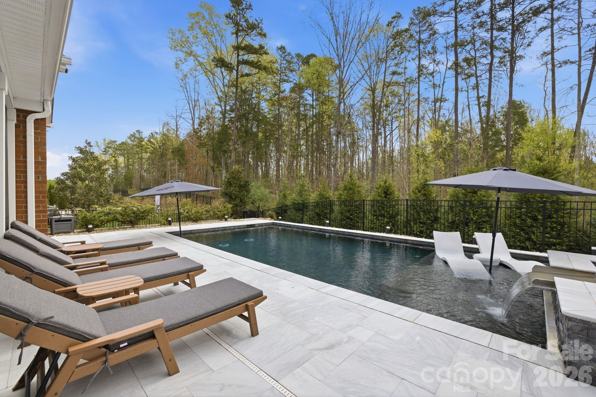 Beverly - Residential