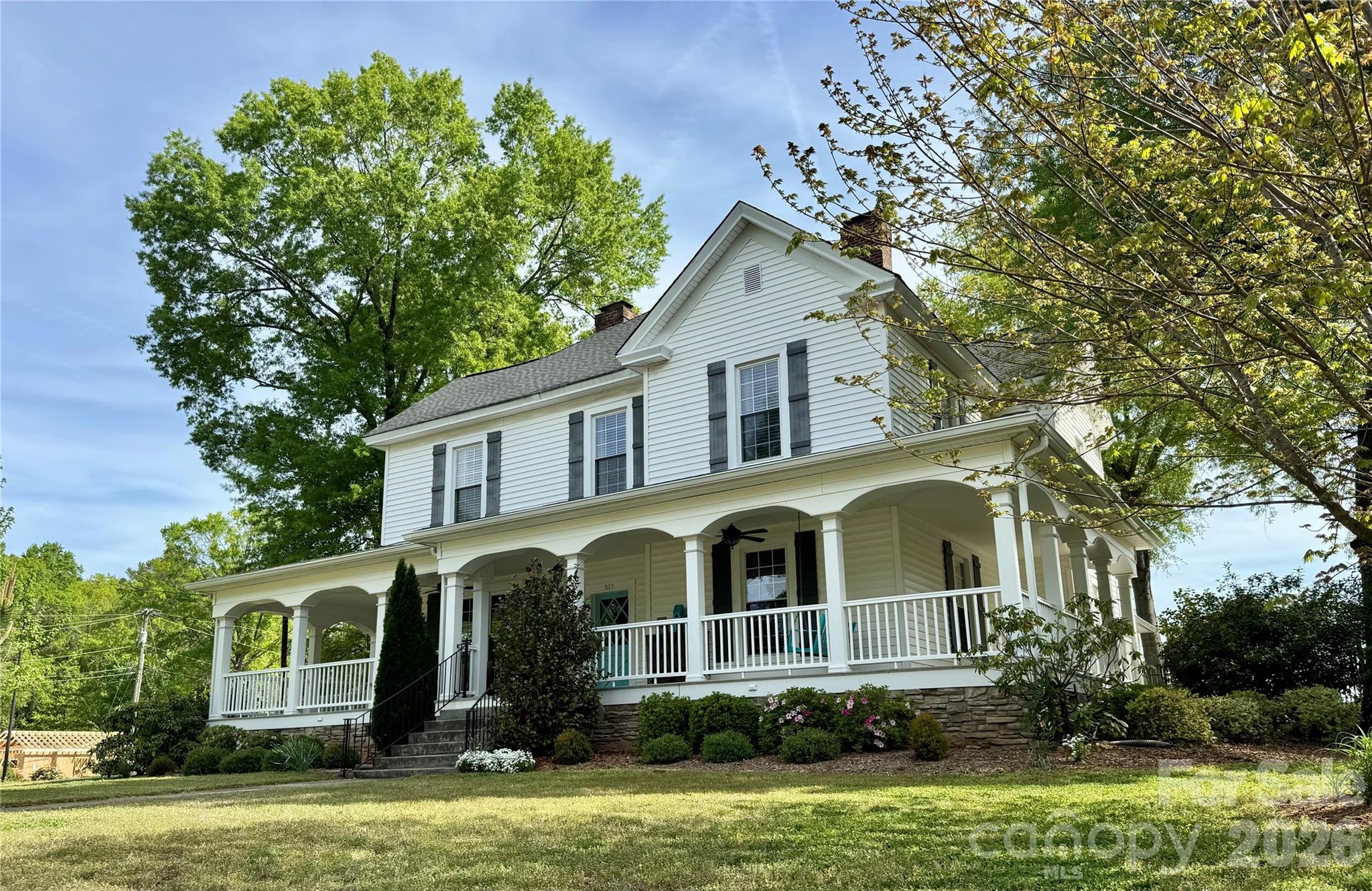 517 Sunnyside Drive SE