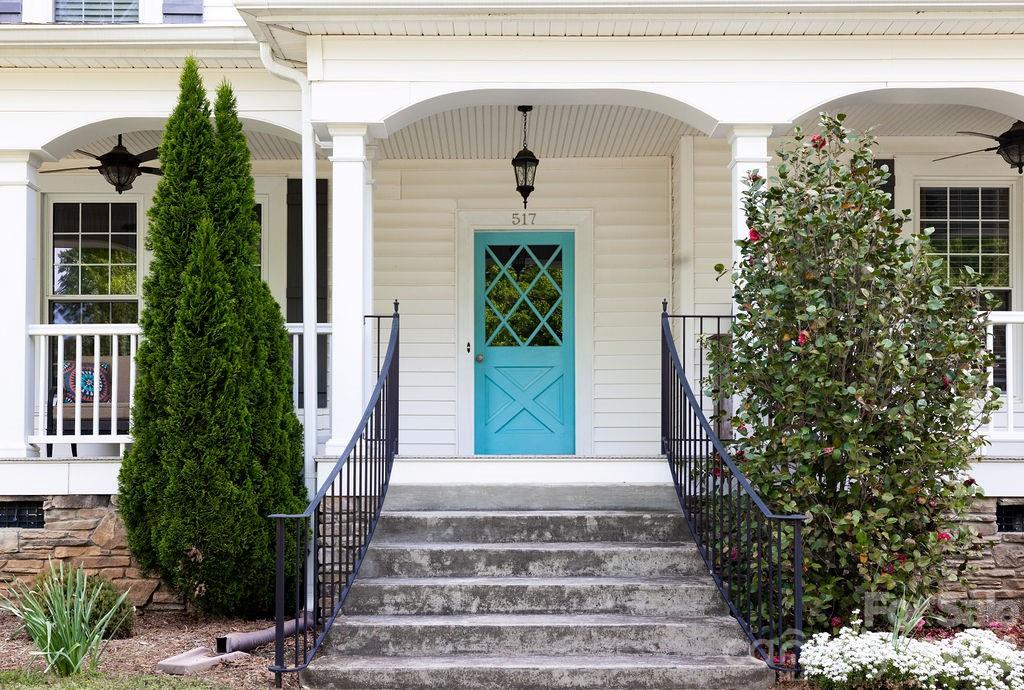 517 Sunnyside Drive SE