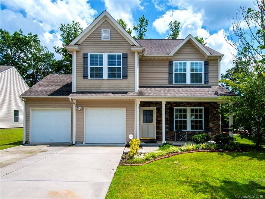 Sneak away from town and come enjoy Village Green! Freshly cleaned carpets, pristine home with a fenced back yard and covered pergola. Walking trails, neighborhood pond and pool.