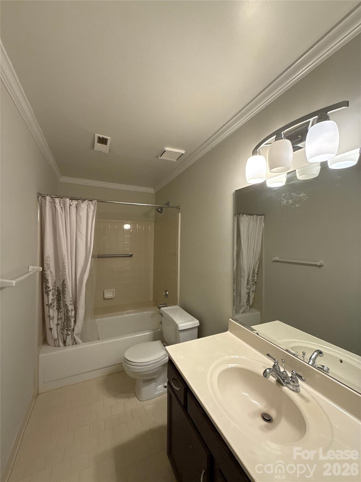 Martin Lakes - Residential Lease