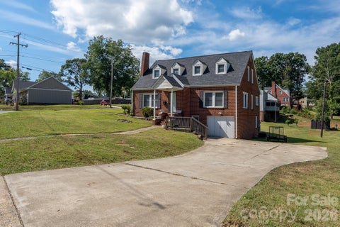 Photo of 201 Cleveland Avenue, Kings Mountain, NC 28086 (MLS # 4427782)
