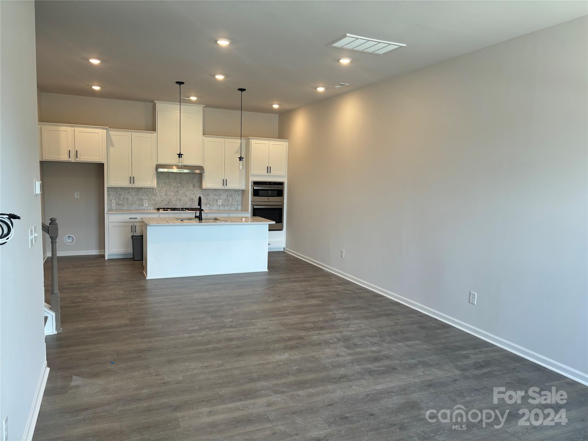 The Ridge at Sugar Creek - Residential