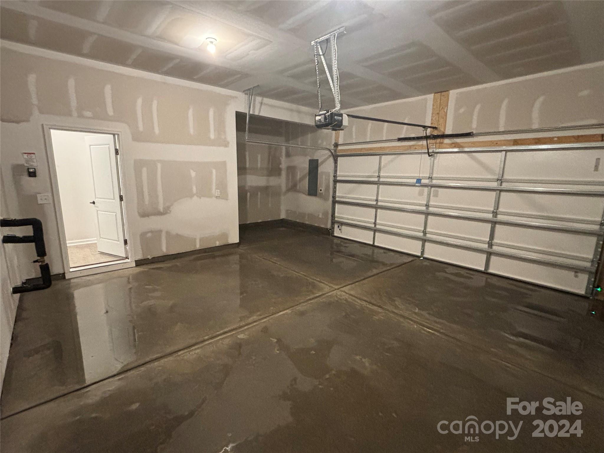 The Ridge at Sugar Creek - Residential