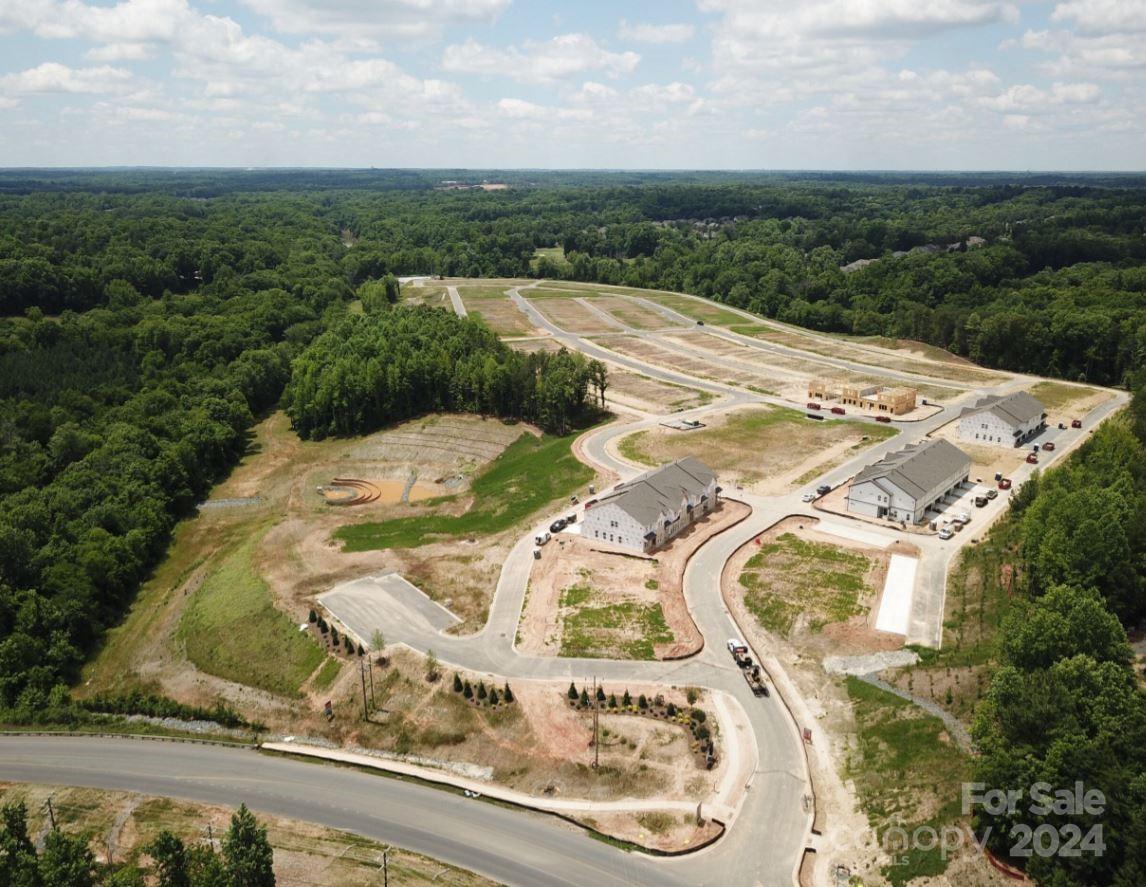 The Ridge at Sugar Creek - Residential