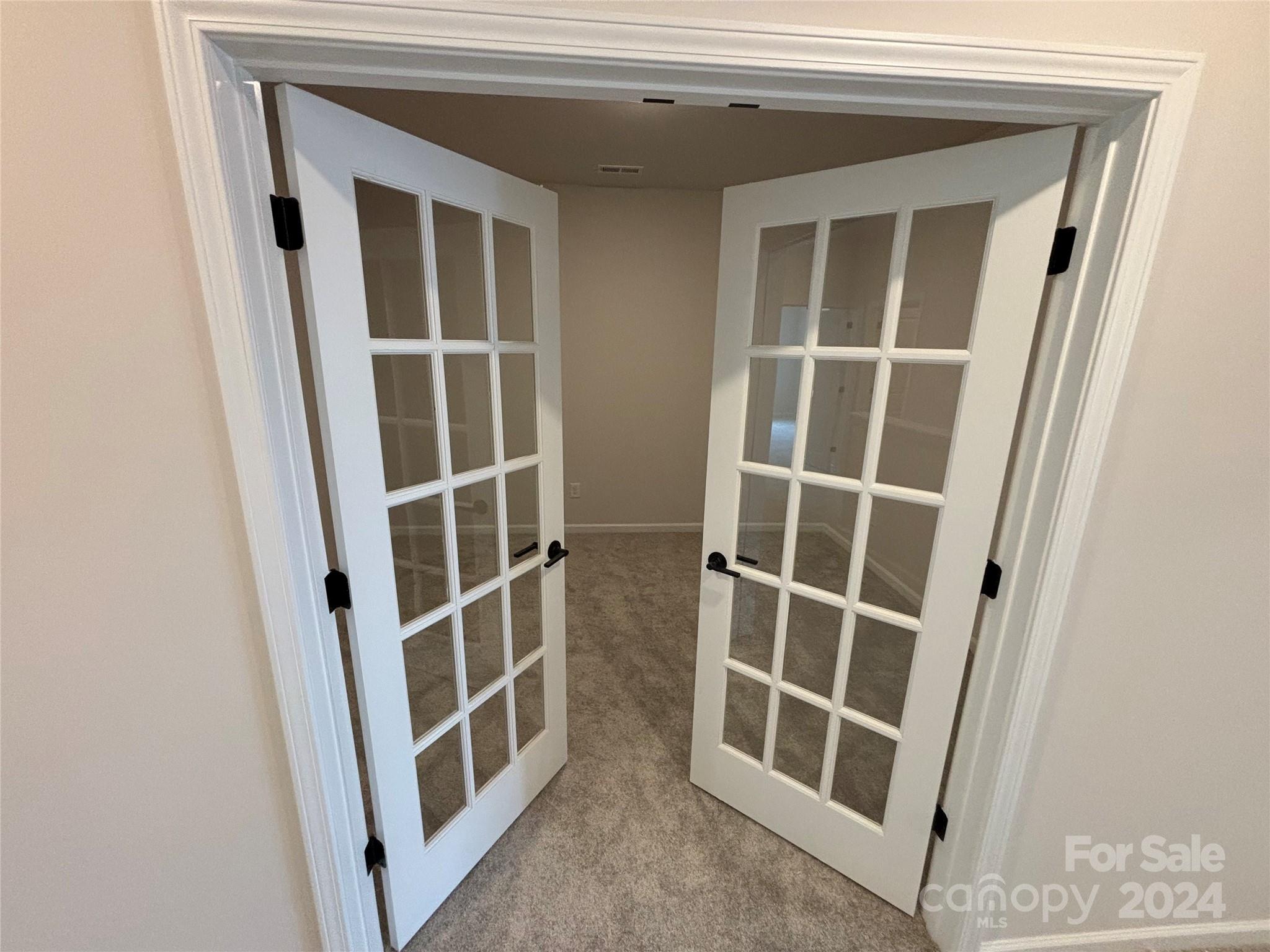 The Ridge at Sugar Creek - Residential